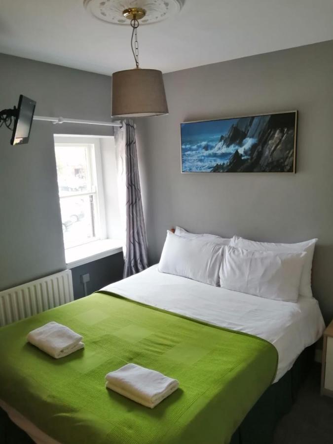 An File Economy Rooms Westport Bagian luar foto